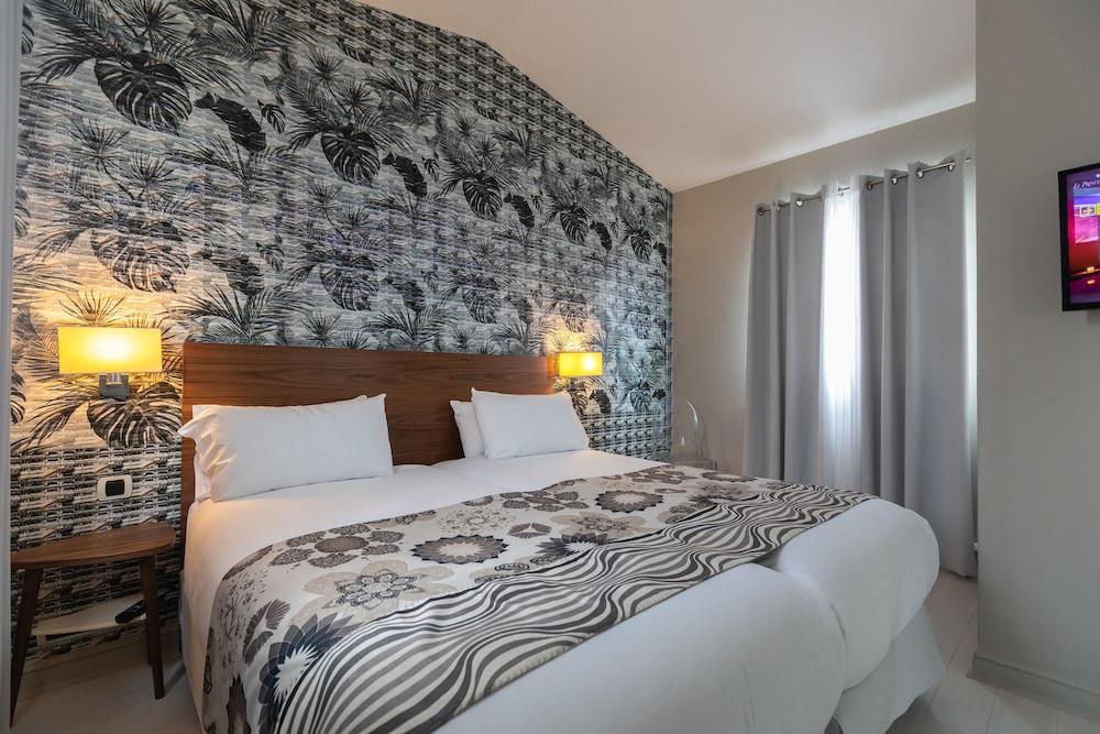 & Le Regent 4* Parijs